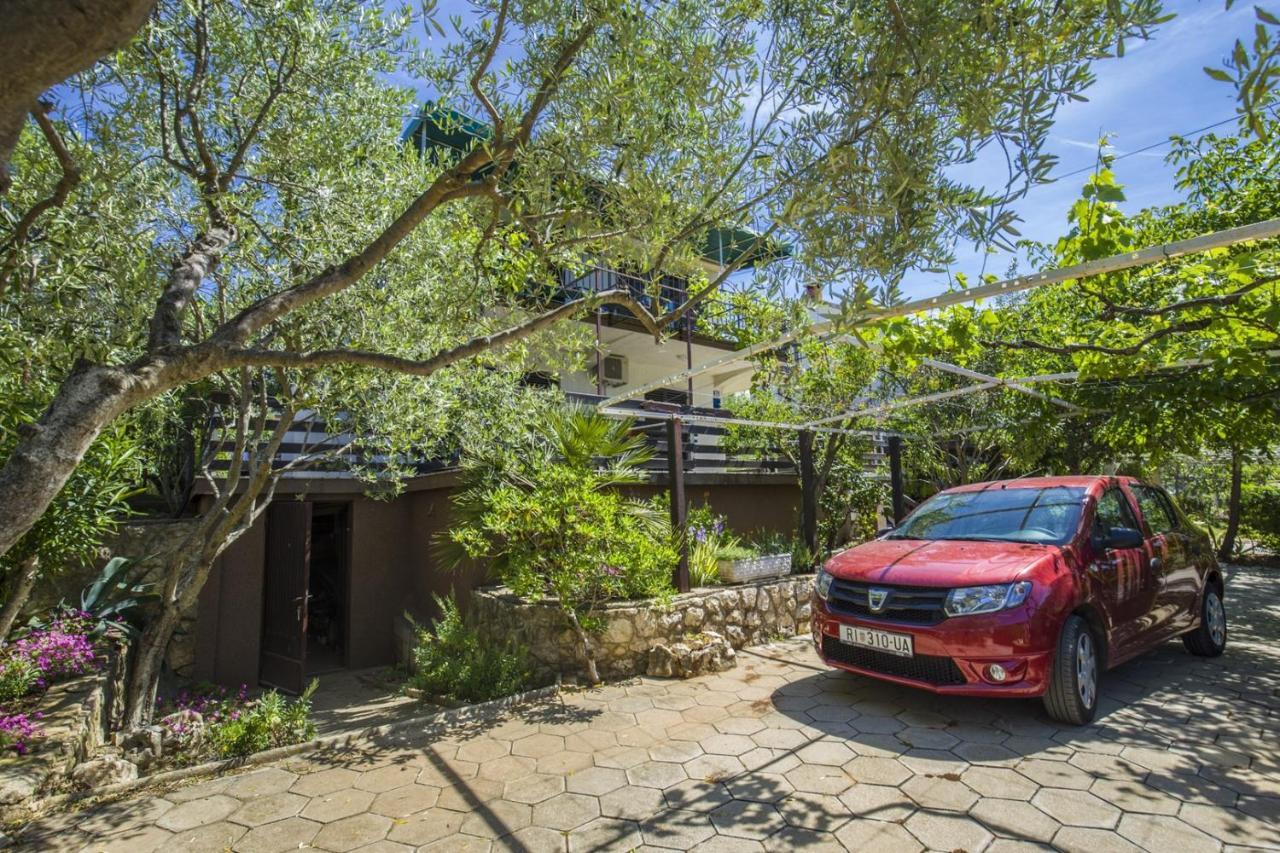 Apartment Vili Pinezici  Exterior photo